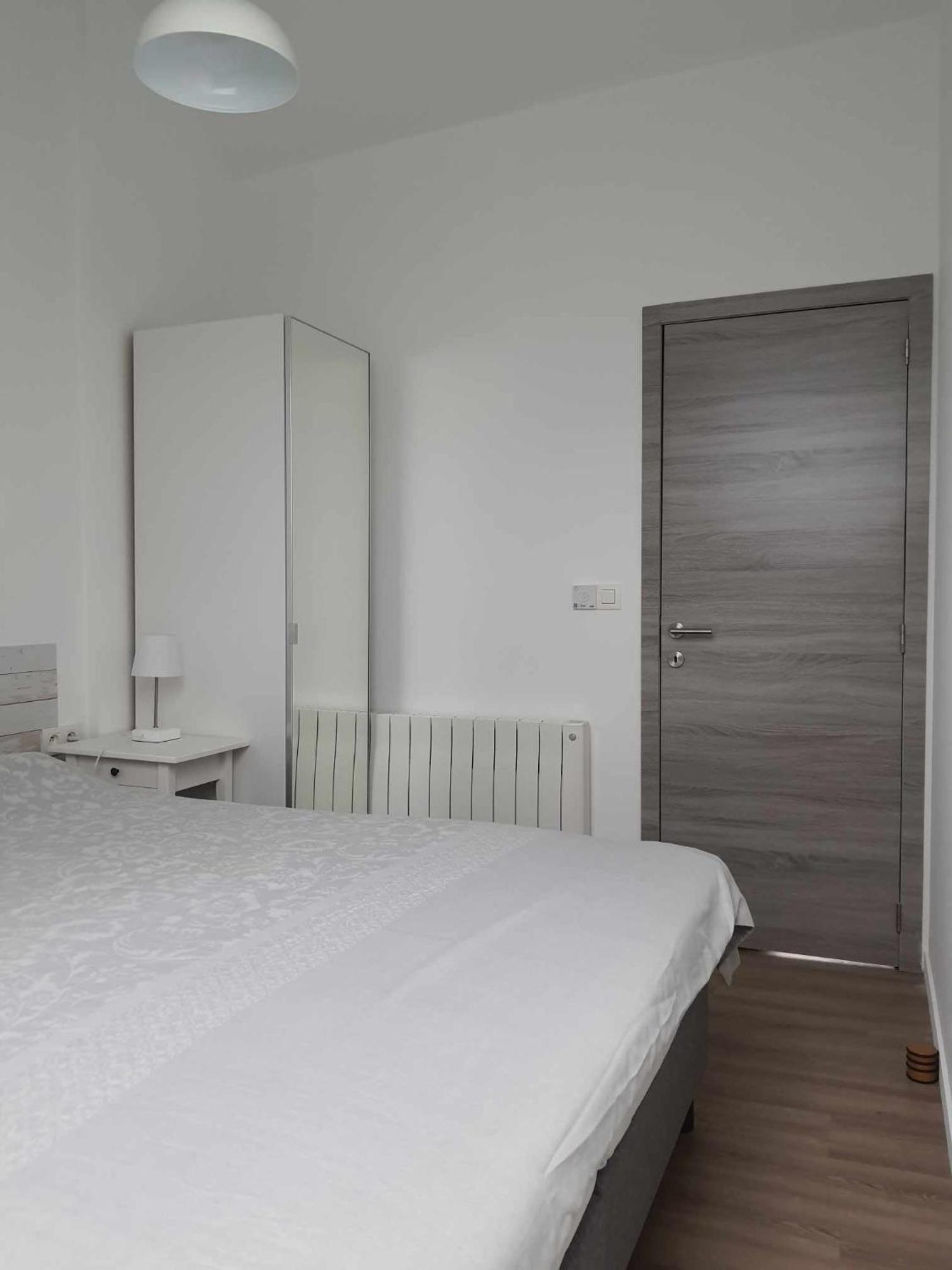 הוייט Gite Rural 3 Epis "Aux Pieds Des Ar'Den" - Chambre 1 Isolee Et Chambre 2 Dans Hall De Nuit - 34 Rue Du Chateau A 5564 Wanlin - 4 Adultes Et 2 Enfants מראה חיצוני תמונה